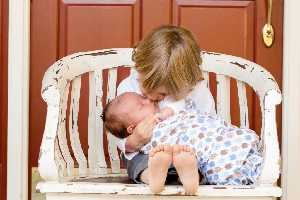 Middle Children Are Better People Than Their Siblings